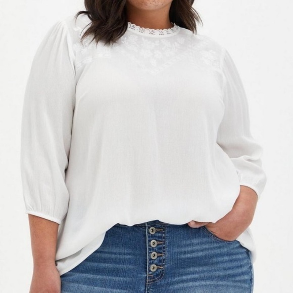 Torrid White Crinkle Gauze Embroidered Blouse Top 1X - Picture 1 of 13